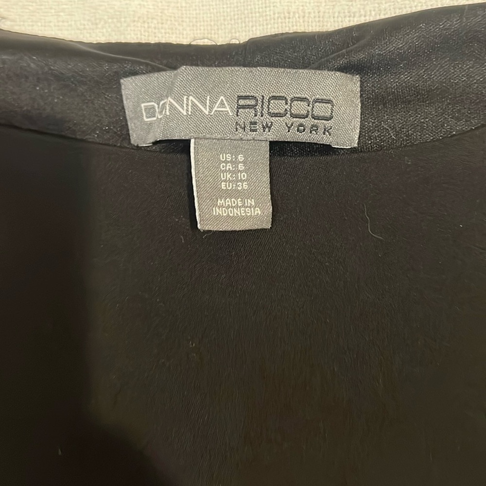 Black Donna Ricco dress - Picture 3 of 4